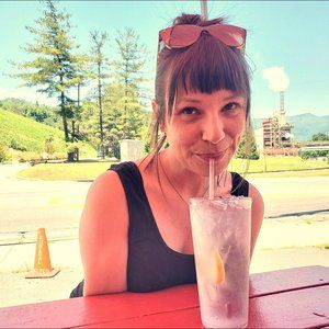 Meet your Posher, Nealy